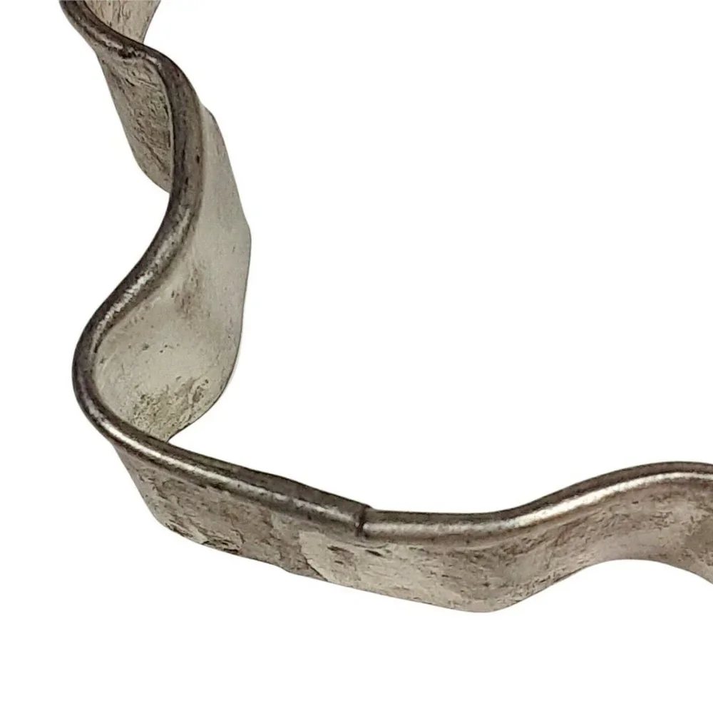 Bunny Rabbit Antique Cookie Cutter Easter Spring Cottage Soldered Metal Bakeware - Picture 4 of 11